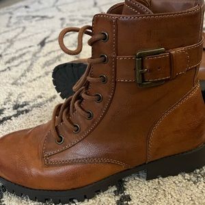 Side 7 1/2 lace up cognac booties